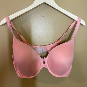 Victoria’s Secret Lined Perfect Coverage Bra 38D
